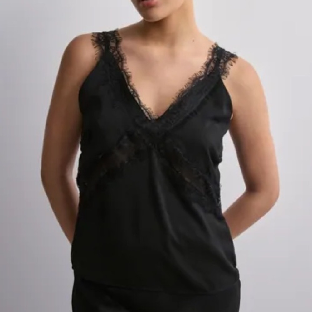 Impeccable Pig Black Lace Camisole Top Size Medium